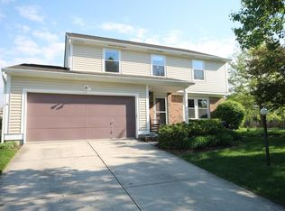 12019 Colbarn Dr, Fishers, IN 46038