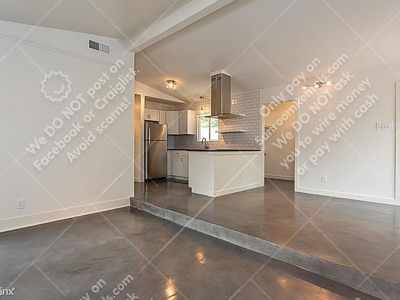 5th image of 1117 Mariposa Dr #A