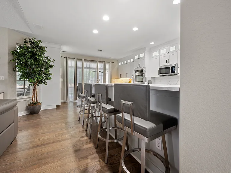 607 Calista Dr — Photo 10