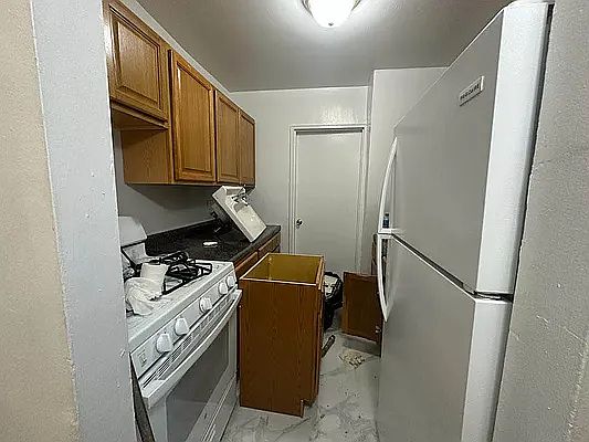5th image of 100 Stuyvesant Pl Suite 2