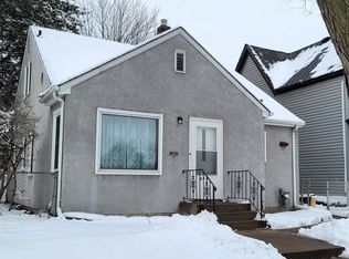 896 Jessamine Ave E, Saint Paul, MN 55106