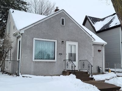 896 Jessamine Ave E, Saint Paul, MN, 55106