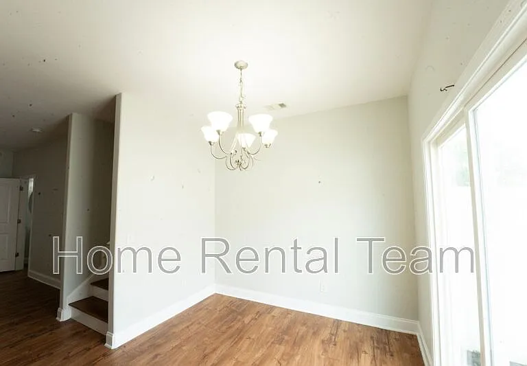 573 Governor Treutlen Cir — Photo 10