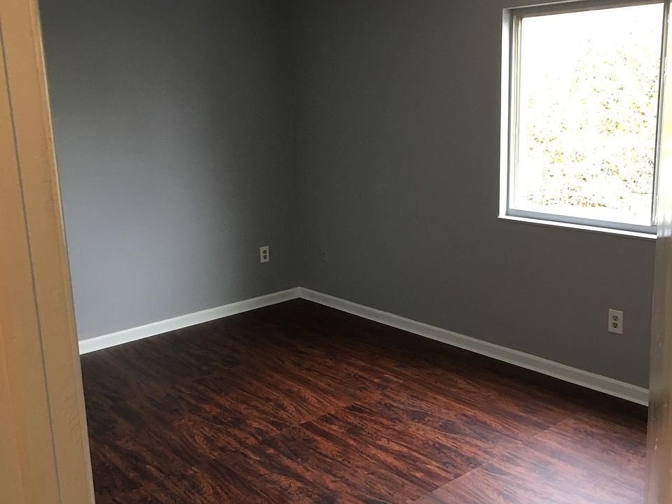 2nd image of 6465 Teapot Ln