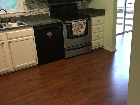 3rd image of 26996 Bosse Dr