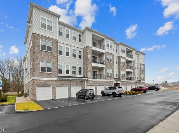 11 Veterans Way #131, Morris Plains Boro, NJ 07950