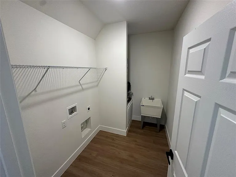 1323 E Derby Dr — Photo 14