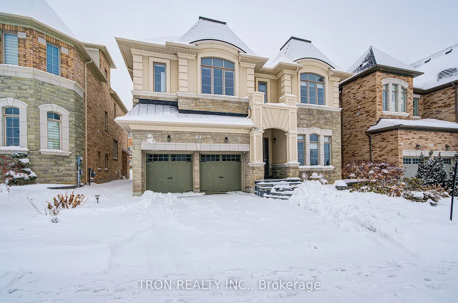 18 Giardina Cres photo 1
