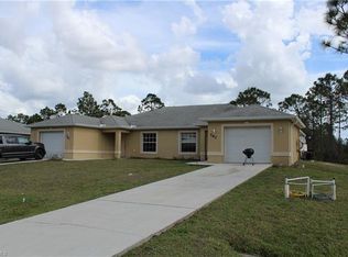 745 Bedford Dr, Lehigh Acres, FL 33974