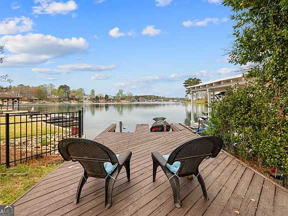 5th image of 10119 Waterside Ct