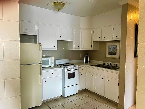 5th image of 30 Milliken St #206