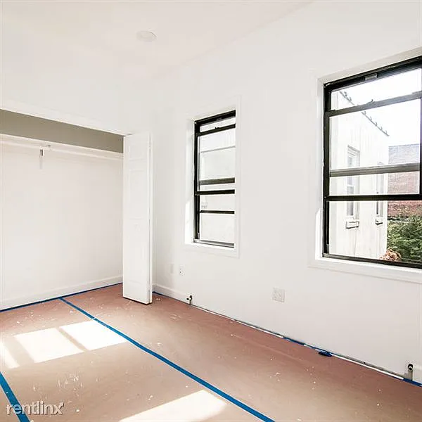 1327_Greene_Avenue__2-5