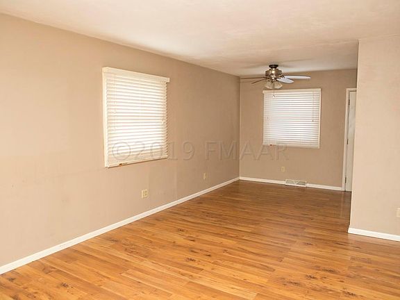 4th image of 319 7th Ave E