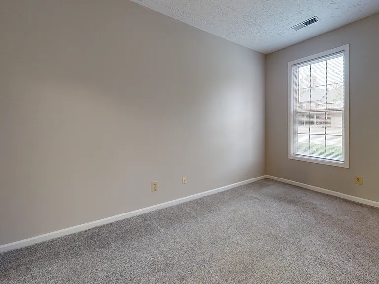 468 Newbury Way — Photo 14