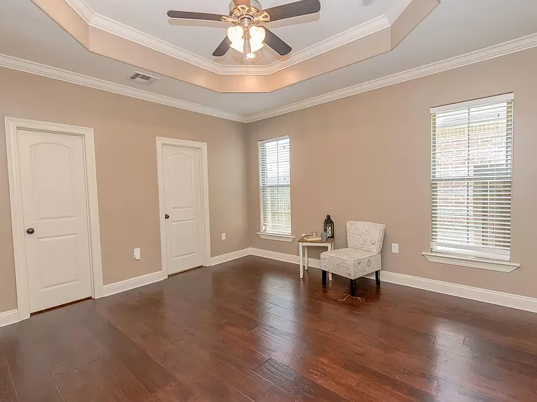 315 Hill Ridge Dr — Photo 5
