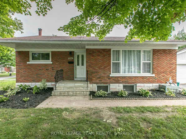 1579 Digby St #2, Ottawa, ON K1G 0P5