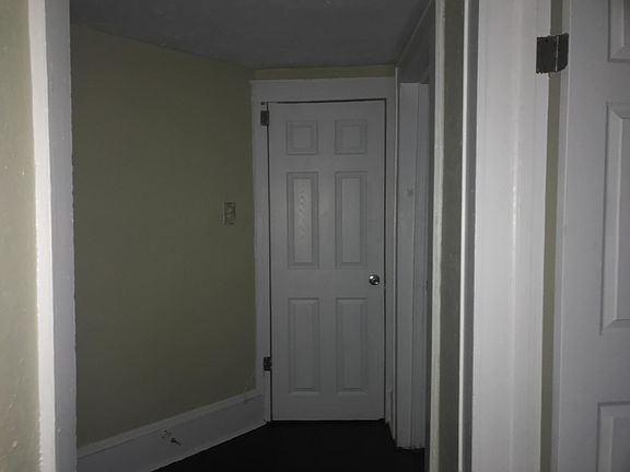 3rd image of 414 Harrison Ave NW #B
