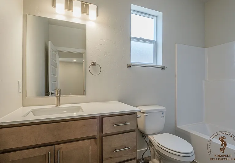 2454 Hamilton Rd #B — Photo 26