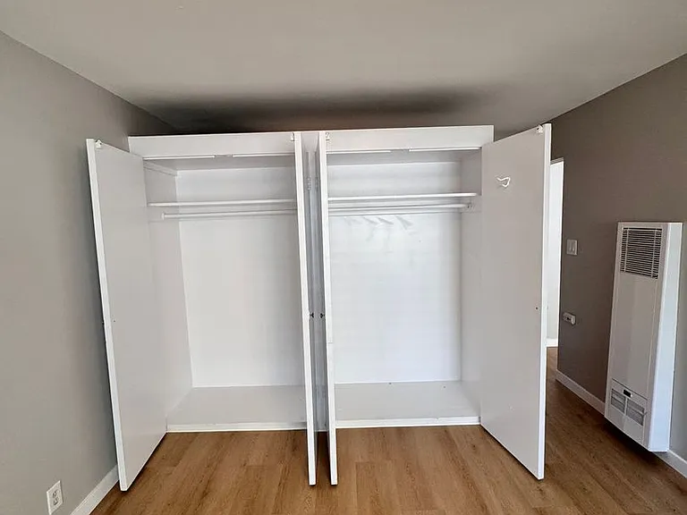 5201 E Anaheim Rd. — Photo 8