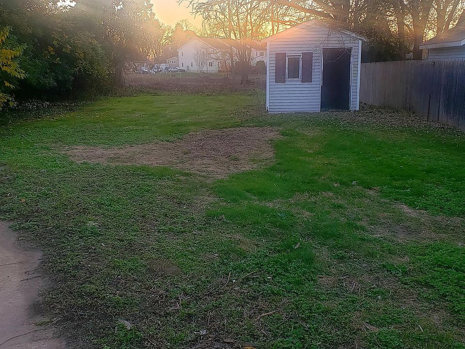 2nd image of 254 Edwards Ave