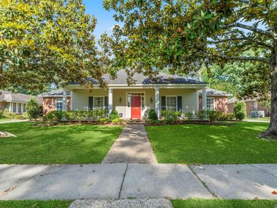 5242 Halls Ferry Dr, Baton Rouge, LA, 70817