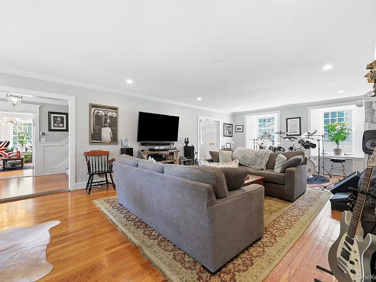 51 Adriance Ave — Photo 7