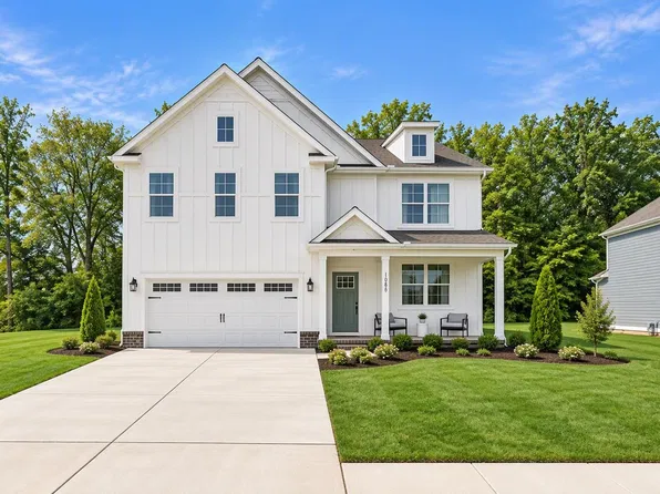 101 Julian Dr, Waynesboro, VA 22980