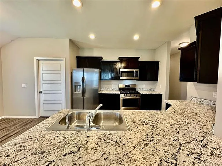 14315 N 73rd East Ave — Photo 12