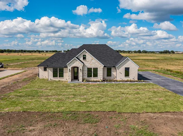 290 Vz County Road 3910, Wills Pt, TX 75169
