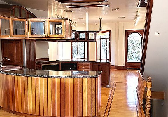4th image of 378 Sterling Pl #1