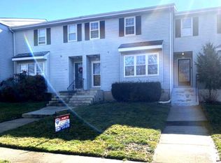 152 E Green Valley Cir, Newark, DE 19711