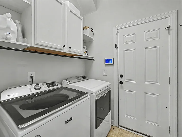 203 Topsaw Ln — Photo 5