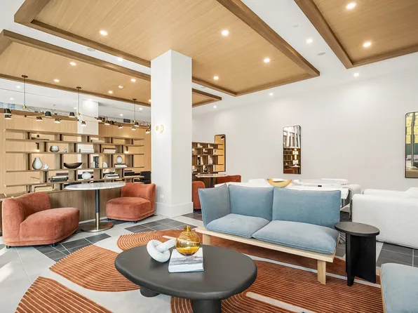 75 Dupont Street image 8 of 31