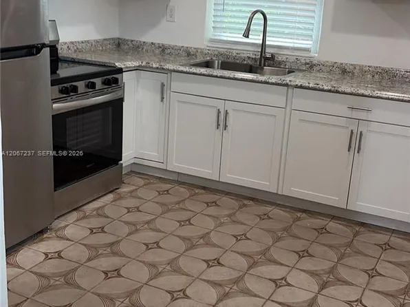 170 E 46th St, Hialeah, FL 33013