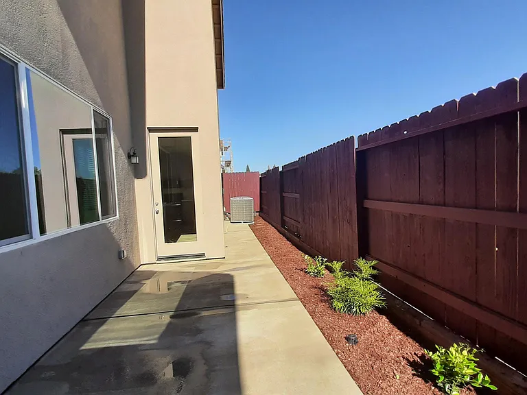 4602 Ring Neck Ln — Photo 4