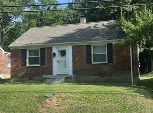 1136 Chickasaw Rd, Paris, TN 38242