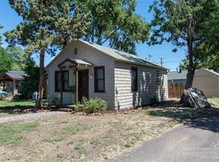 130 NW 2nd St, Redmond, OR 97756