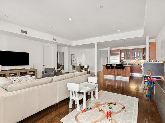 4th image of 73 Worth St APT 4A