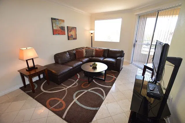 Meridian - 2 Bed | 2 Bath Furnished Condo — Photo 1