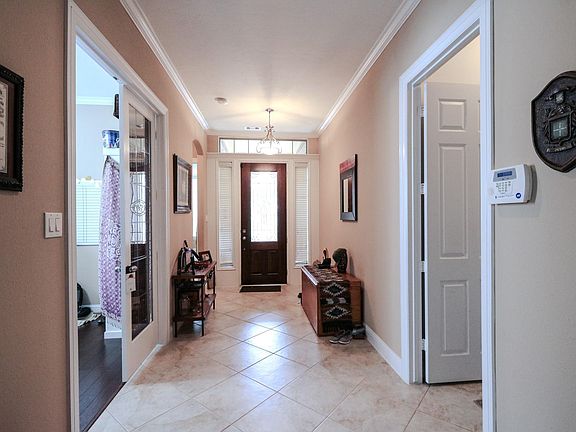 3rd image of 6514 Monrovia Ln