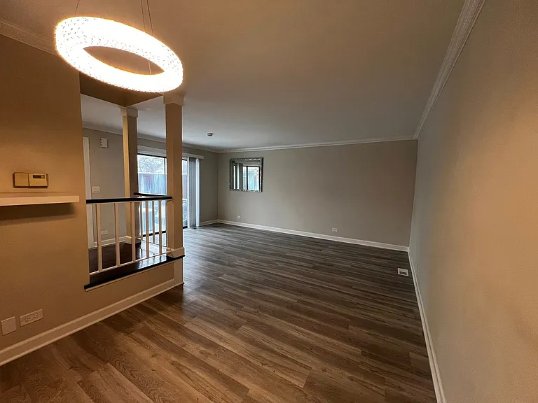 7333 Winthrop Way #10 — Photo 3