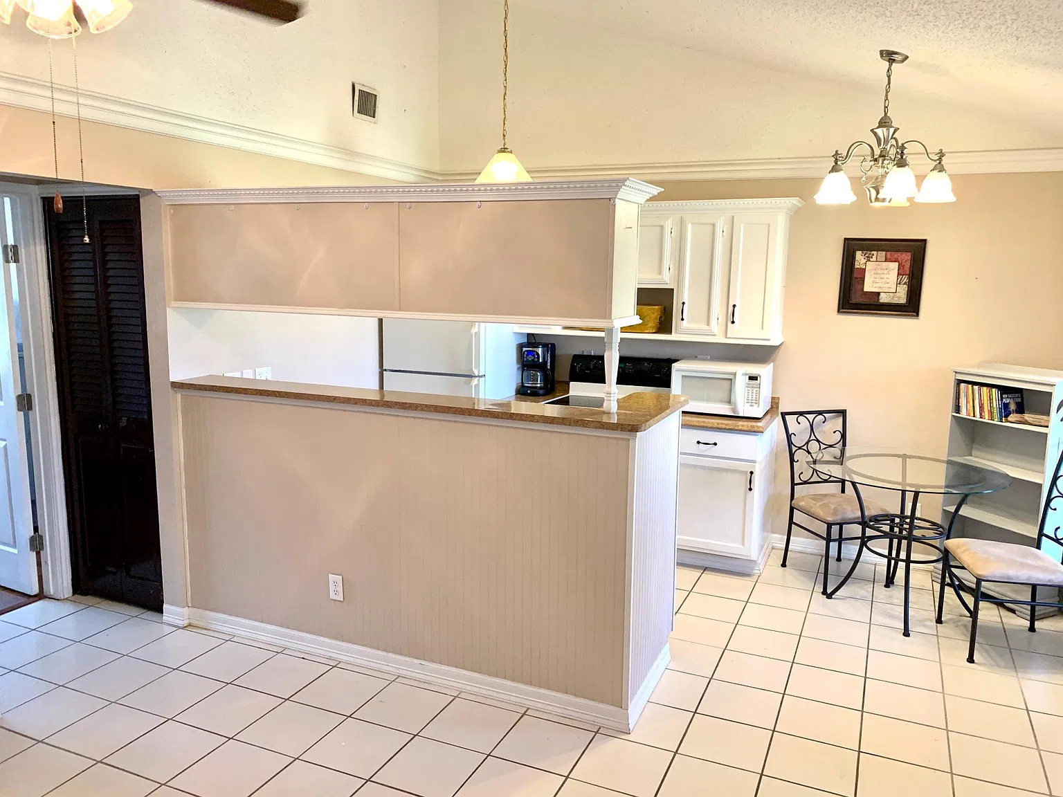 1302 Palo Blanco Dr — Photo 3