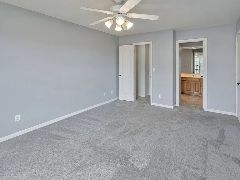 3907 Balmoral Dr — Photo 31