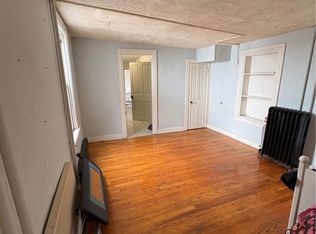 918 Main St APT 1, Bethlehem, PA 18018