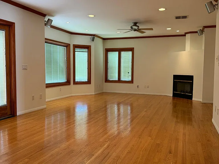 942 Birmingham Rd — Photo 12