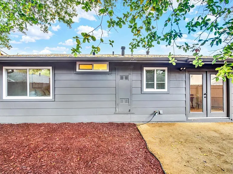 6610 Oak Leaf Ct — Photo 30