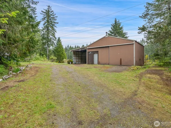 31 N Silver Lane S, Hoodsport, WA 98548