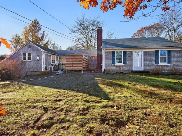 933-935 W Yarmouth Rd, Yarmouth Pt, MA 02675