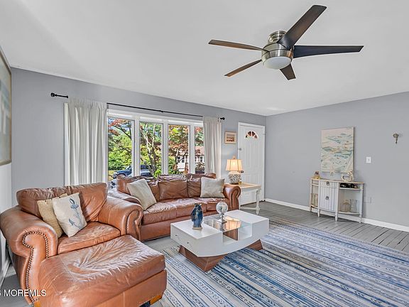 5th image of 3121 Arthur Street