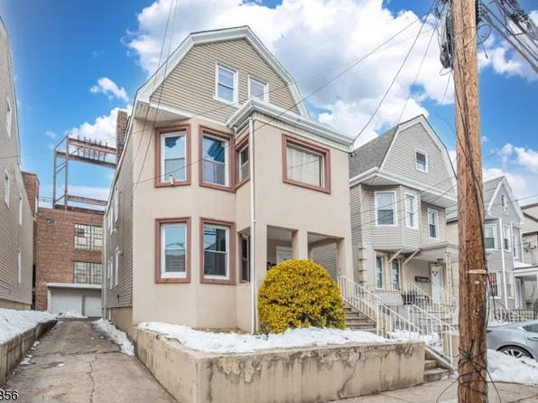 303 S 11Th St, Newark City, NJ 07103